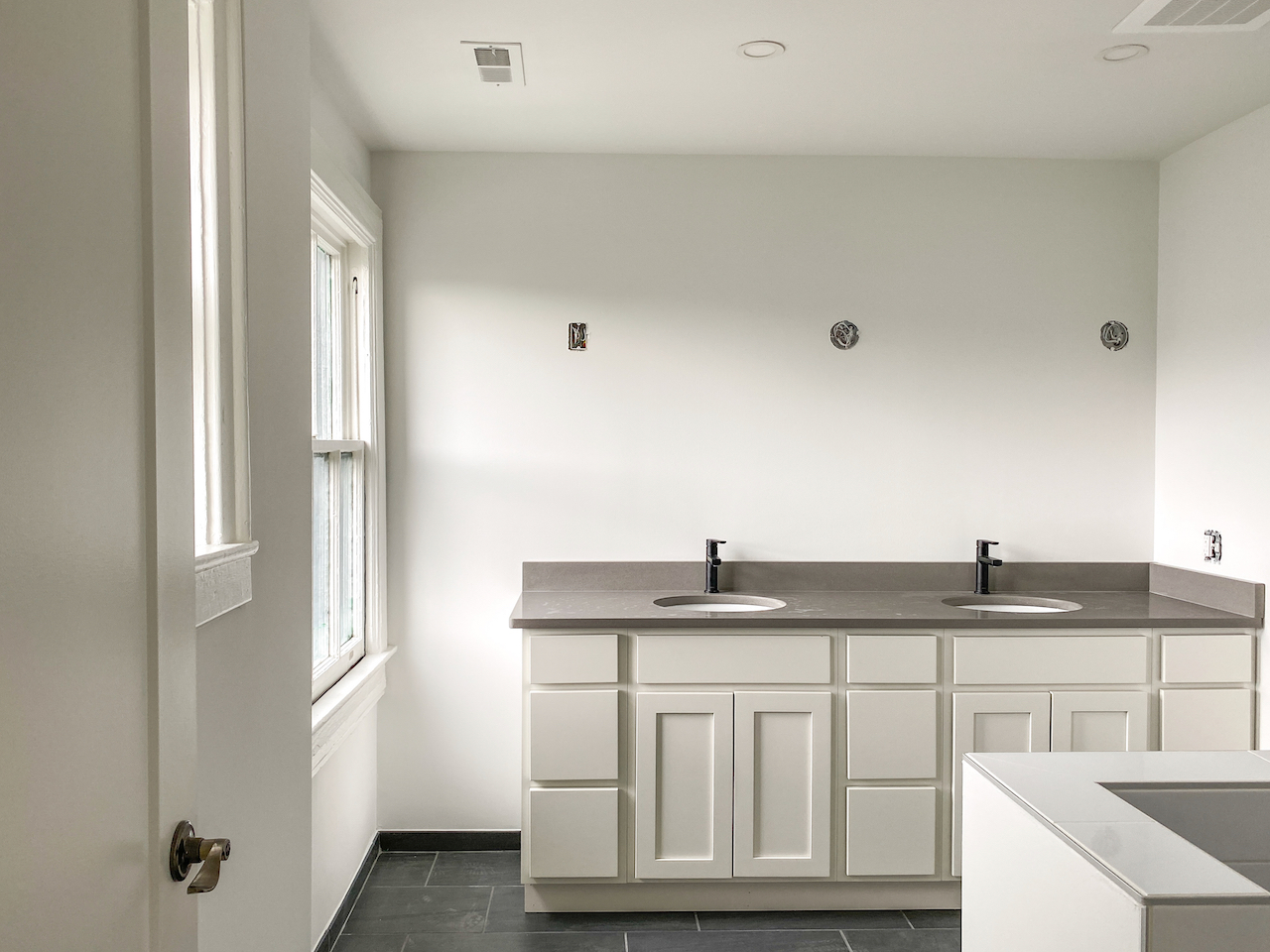 Graydon Apt